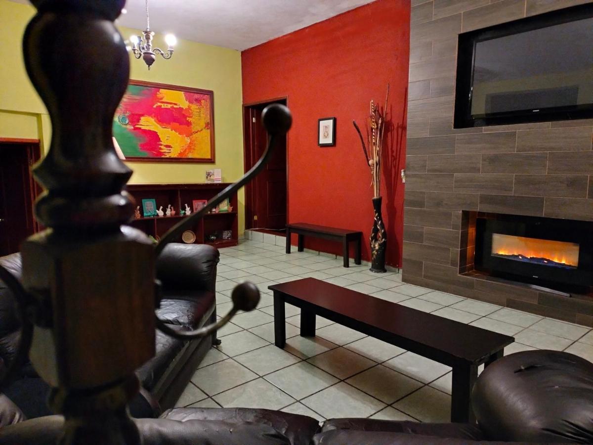 Casa Cantares Inn